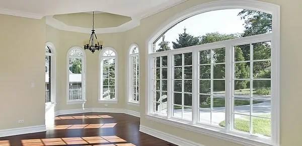 Specialty-Shapes-3-round-top-on-a-casement-window